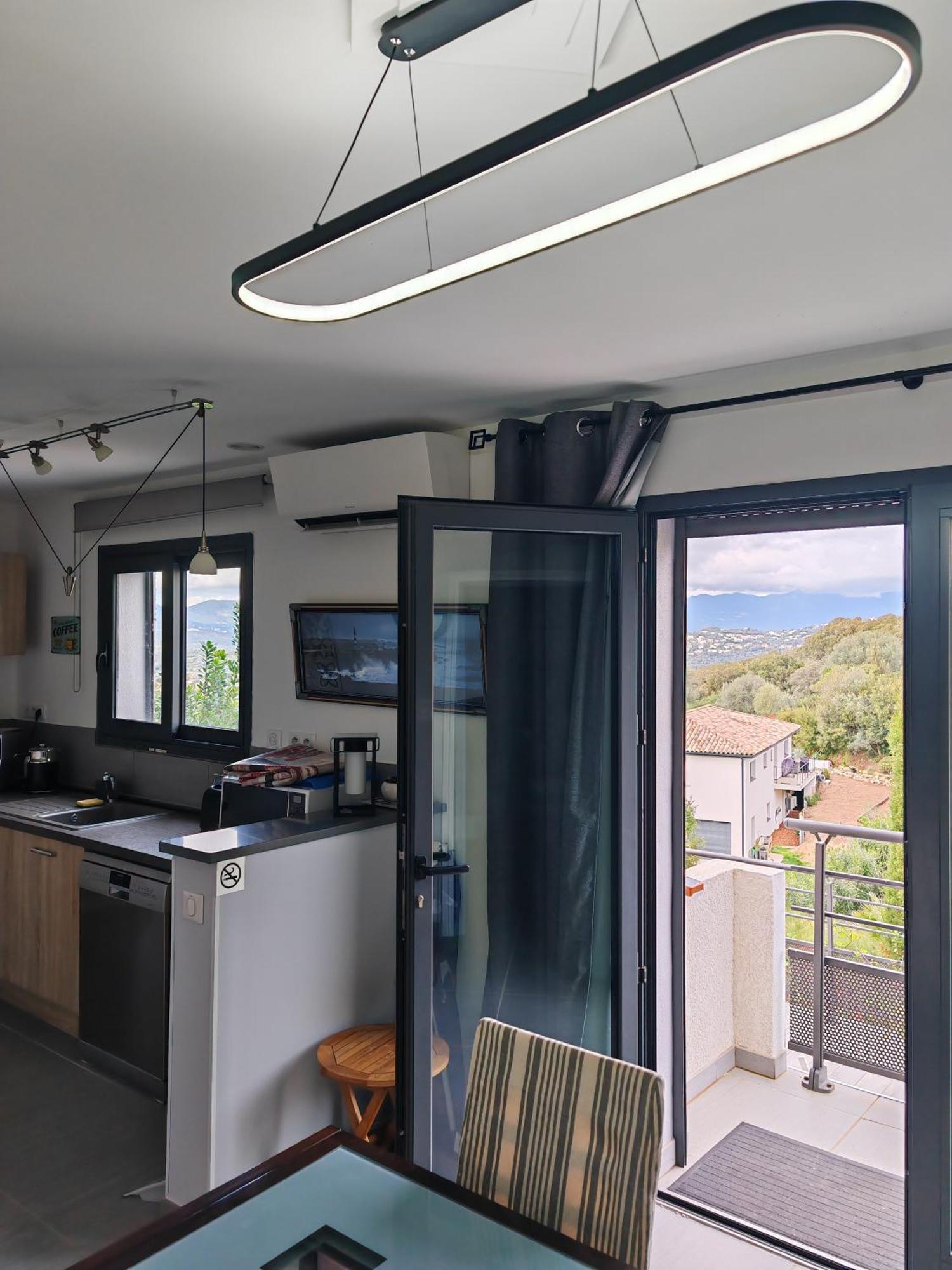 Appartement F2 Avec Terrasse De 35 M2 Bomorto - Porticcio Porticcio  Exterior photo